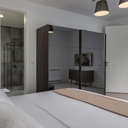 New! Luxury Montira - 50 M2 Heated Pool *